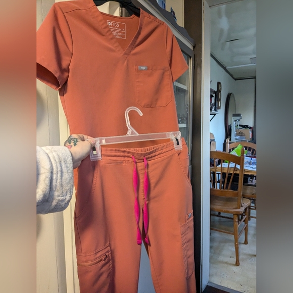 Figs Scrub Set (xs) Terracotta - Picture 4 of 4